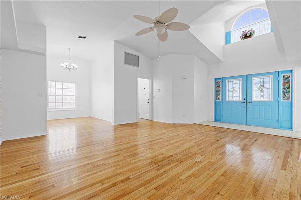 3319 Clubview DR, NORTH FORT MYERS, FL 33917 — photo 4