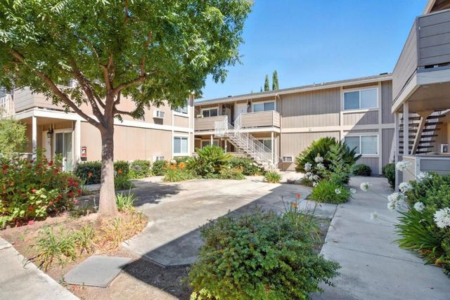 4970 Cherry Avenue 213, San Jose, CA 95118