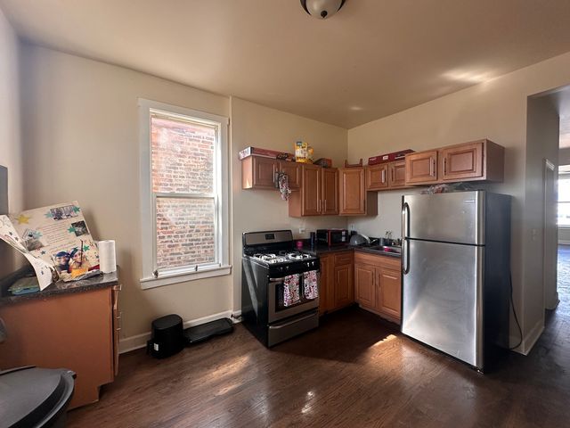 1613 S CENTRAL PARK Avenue, Chicago, IL 60623