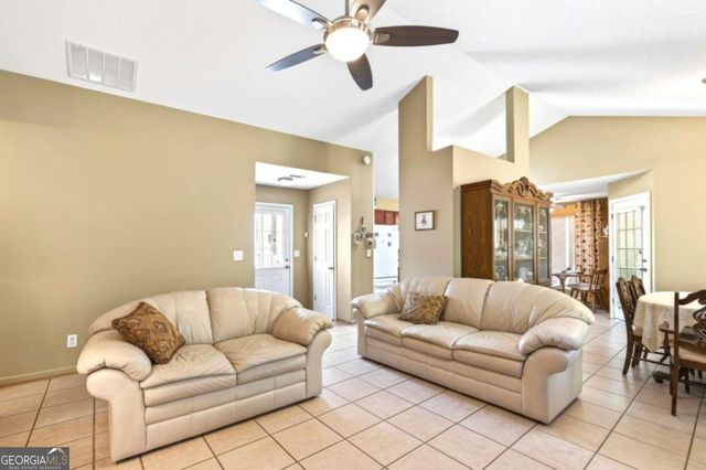 800 Mill Station Drive, Lawrenceville, GA 30046