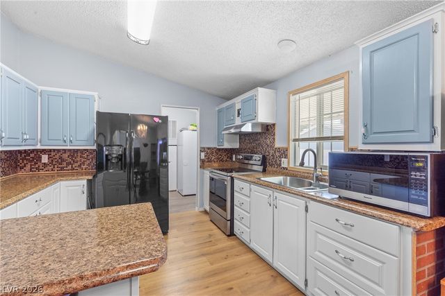 1190 South Bunch Street, Pahrump, NV 89048