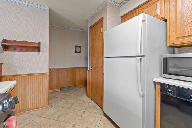 132 OAK COURT, Berlin, WI 54923