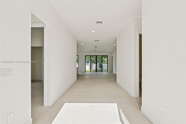 1521 SW 40th Ter, Fort Lauderdale, FL 33317