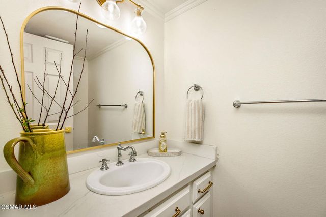 5507 Evita Court, Agoura Hills, CA 91301