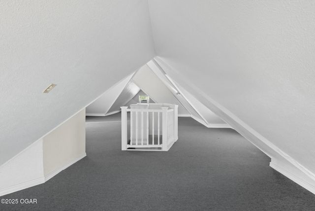 2118 S Wall Avenue, Joplin, MO 64804