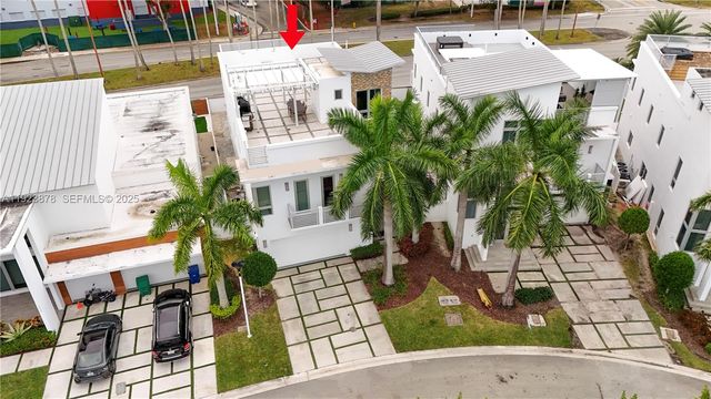 8340 NW 33 Terrace, Doral, FL 33122