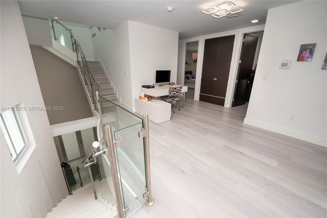 8340 NW 33 Terrace, Doral, FL 33122