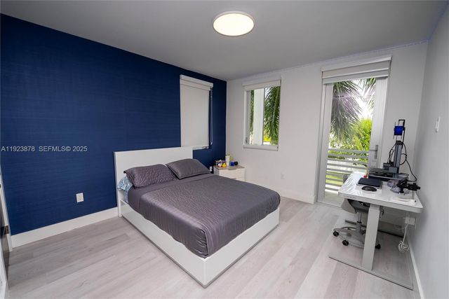 8340 NW 33 Terrace, Doral, FL 33122