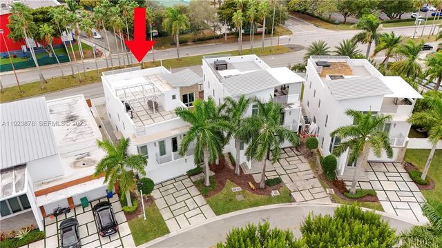 8340 NW 33 Terrace, Doral, FL 33122