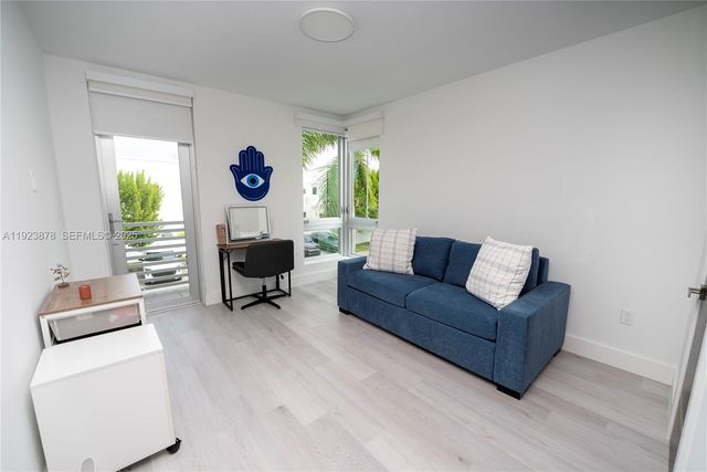 8340 NW 33 Terrace, Doral, FL 33122