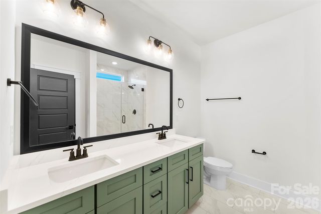 135 Harbourtown Drive, Kings Mountain, NC 28086