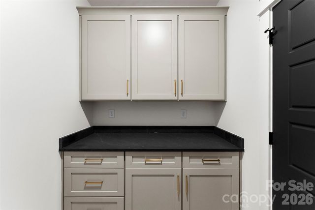 135 Harbourtown Drive, Kings Mountain, NC 28086