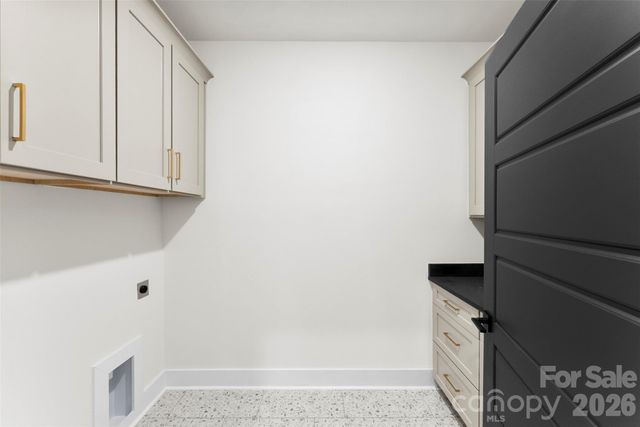 135 Harbourtown Drive, Kings Mountain, NC 28086