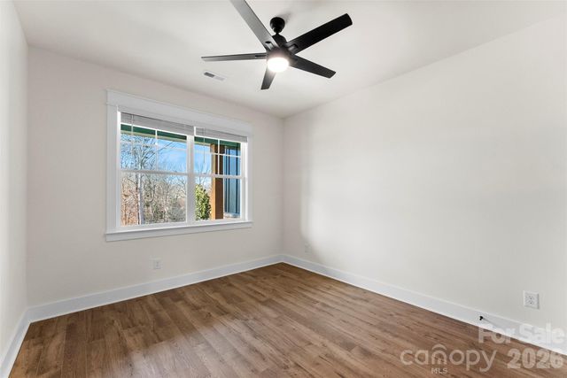 135 Harbourtown Drive, Kings Mountain, NC 28086