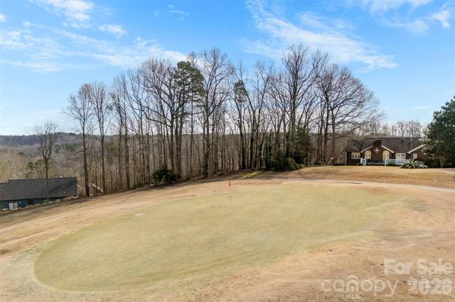 135 Harbourtown Drive, Kings Mountain, NC 28086