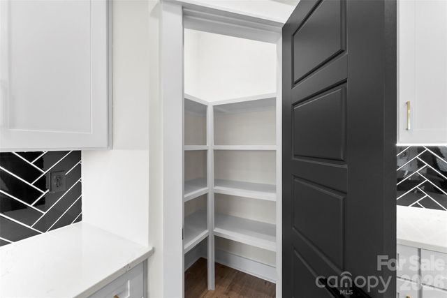 135 Harbourtown Drive, Kings Mountain, NC 28086