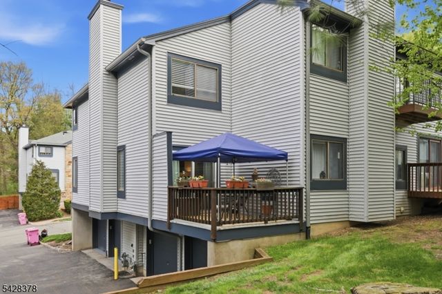 54 Overlook Dr, Independence Twp., NJ 07840