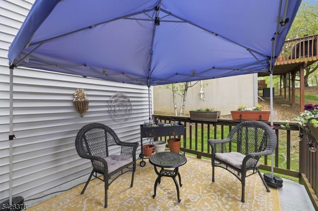 54 Overlook Dr, Independence Twp., NJ 07840