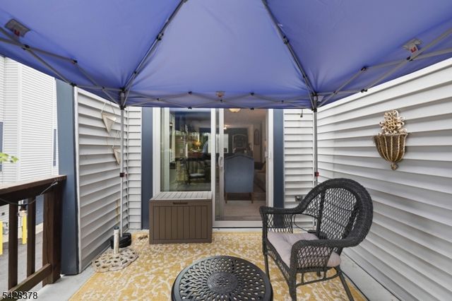 54 Overlook Dr, Independence Twp., NJ 07840
