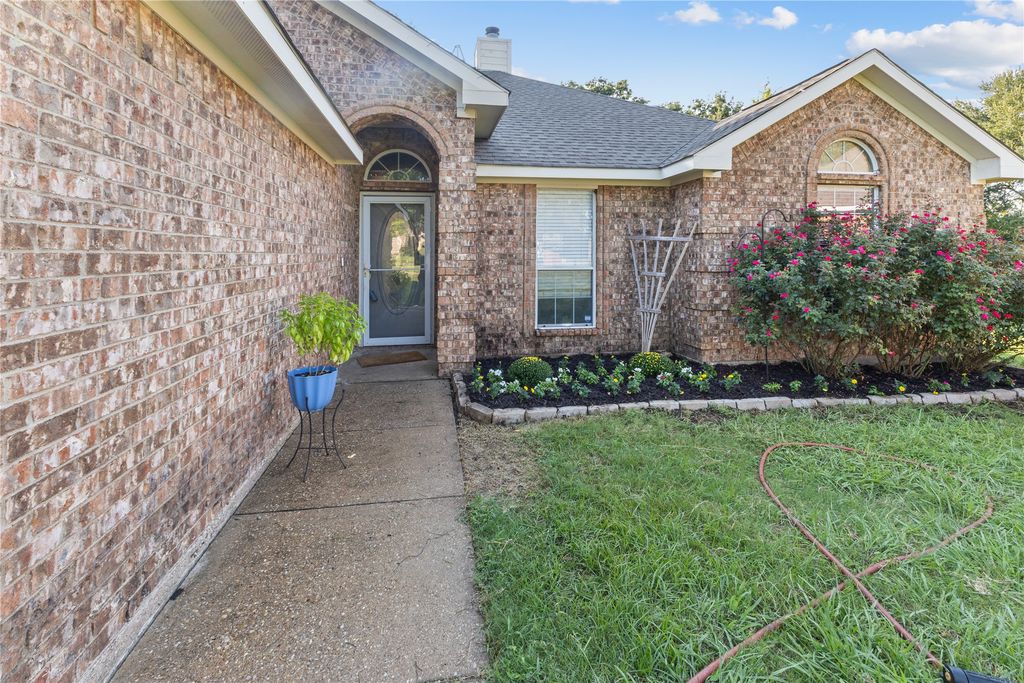 2159 Nottingham Drive, Kaufman, TX 75142
