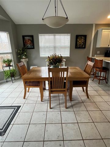 950 Hidden Cove, Belleville, IL 62223