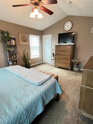 950 Hidden Cove, Belleville, IL 62223