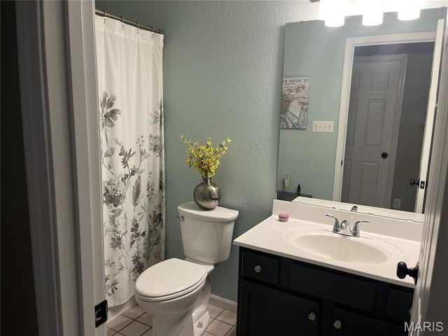 950 Hidden Cove, Belleville, IL 62223