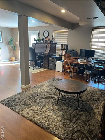 950 Hidden Cove, Belleville, IL 62223