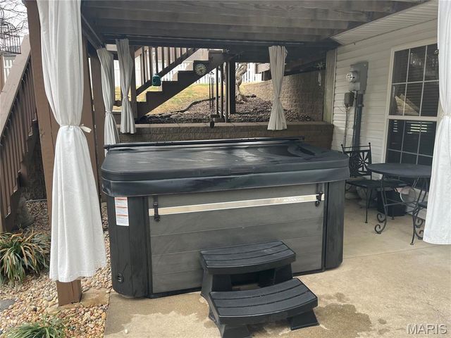 950 Hidden Cove, Belleville, IL 62223