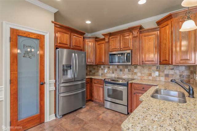 613 Alder Lane, Bossier City, LA 71111