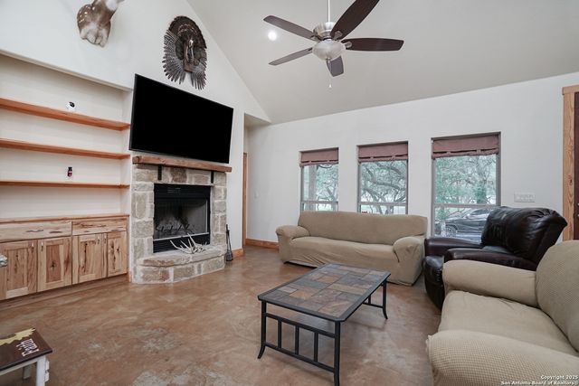 719 Falling Leaves, Adkins, TX 78101