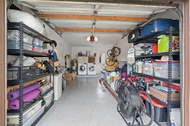 6710 S Parkway Dr 3-11, Margate, FL 33068