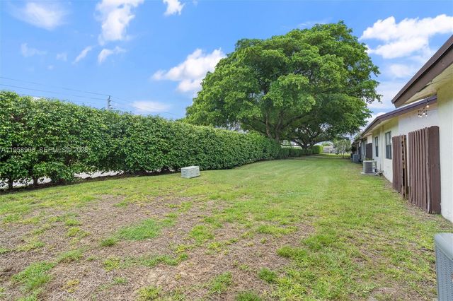 6710 S Parkway Dr 3-11, Margate, FL 33068