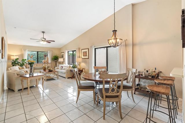 6710 S Parkway Dr 3-11, Margate, FL 33068