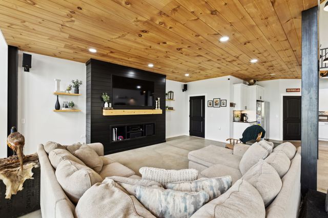 13128 Highway 49, Erin, TN 37061