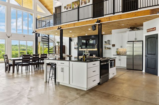 13128 Highway 49, Erin, TN 37061