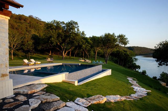 15016 Flat Top Ranch RD, Austin, TX 78732