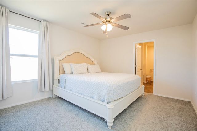 2112 E Annette Drive, Siloam Springs, AR 72761