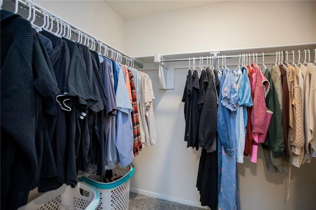 2112 E Annette Drive, Siloam Springs, AR 72761