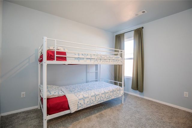 2112 E Annette Drive, Siloam Springs, AR 72761