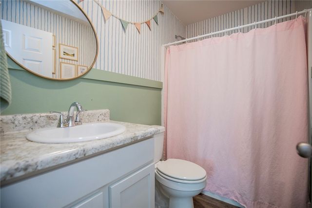 2112 E Annette Drive, Siloam Springs, AR 72761