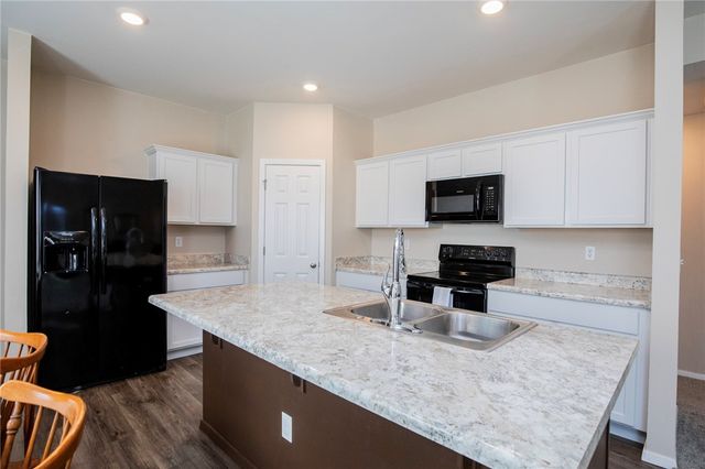 2112 E Annette Drive, Siloam Springs, AR 72761