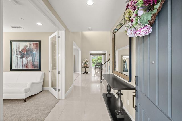 951 Anvil Cir, Rocklin, CA 95765