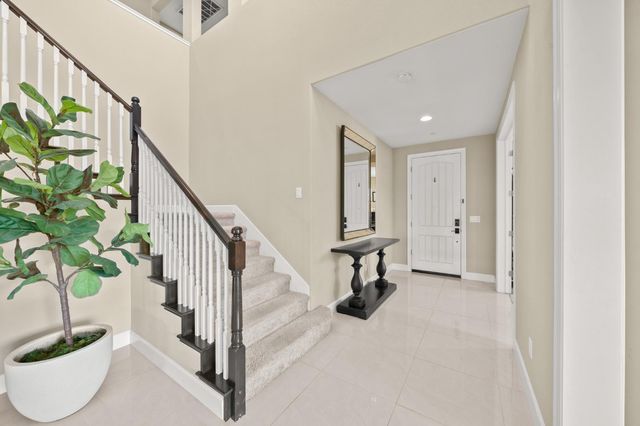 951 Anvil Cir, Rocklin, CA 95765