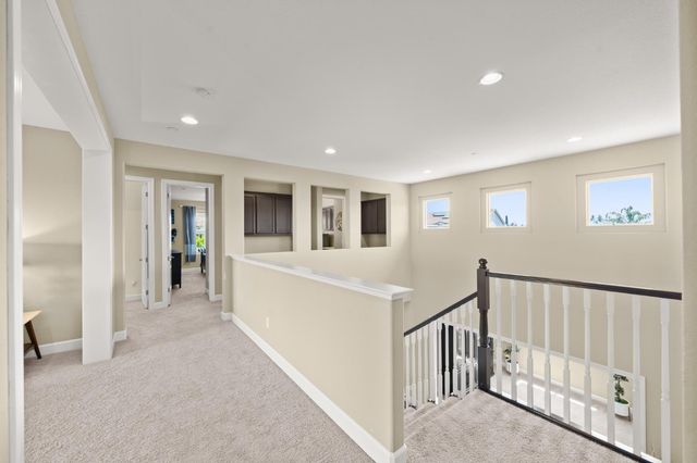 951 Anvil Cir, Rocklin, CA 95765
