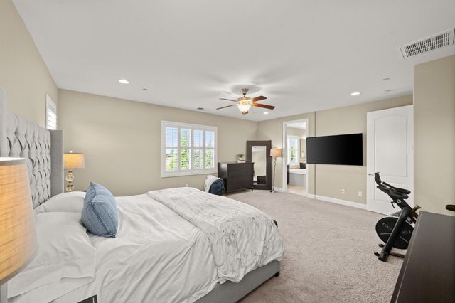 951 Anvil Cir, Rocklin, CA 95765
