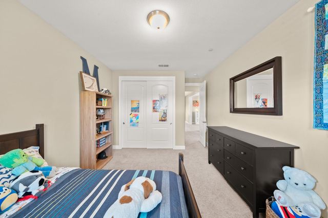 951 Anvil Cir, Rocklin, CA 95765