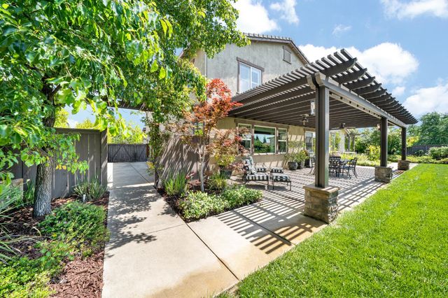 951 Anvil Cir, Rocklin, CA 95765