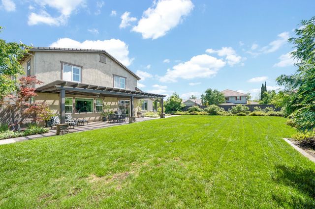 951 Anvil Cir, Rocklin, CA 95765
