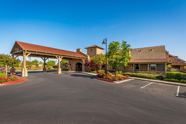 951 Anvil Cir, Rocklin, CA 95765